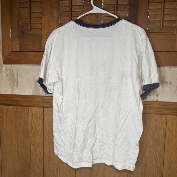 Disney Dory graphic tee Size Large - Picture 3 of 3